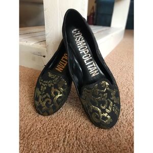 Never been worn cosmopolitan gold leaf flats